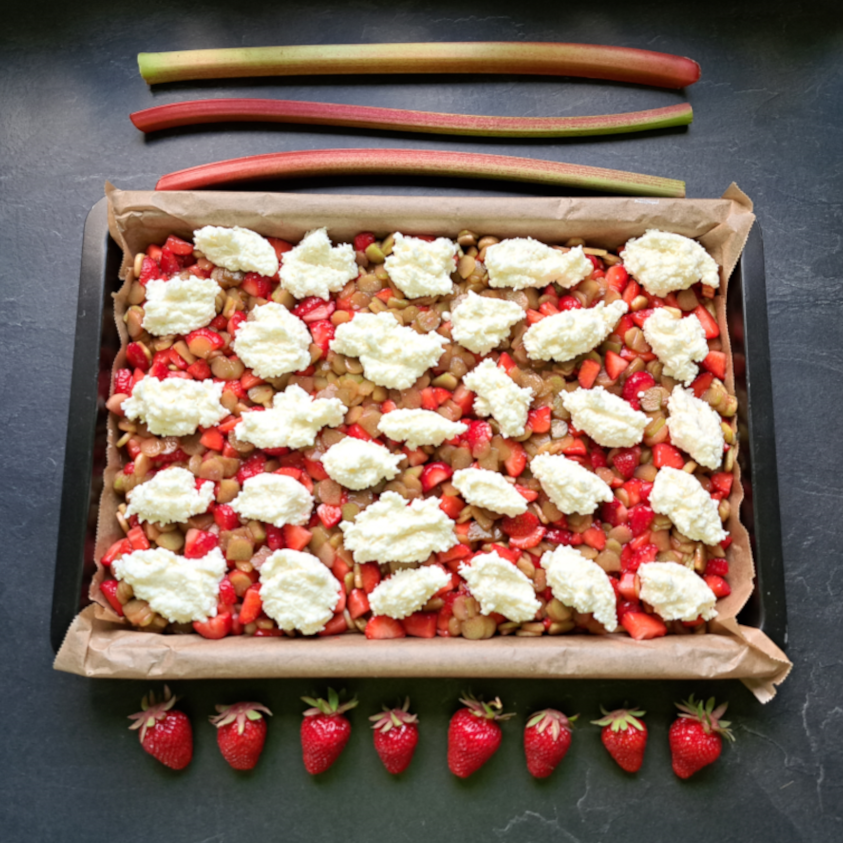 Erdbeer-Rhabarber-Kuchen