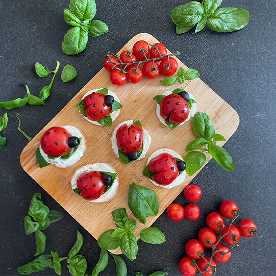 Marienkäfer-Caprese