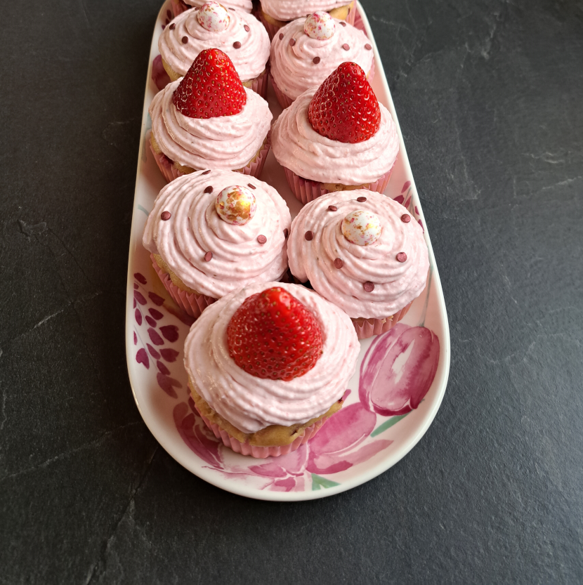 Erdbeer-Cupcakes
