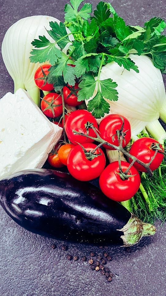 Schafskäse mit Gemüse