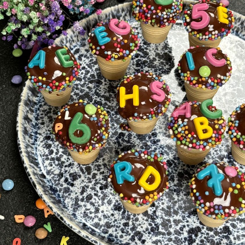 Kuchen im Waffelbecher