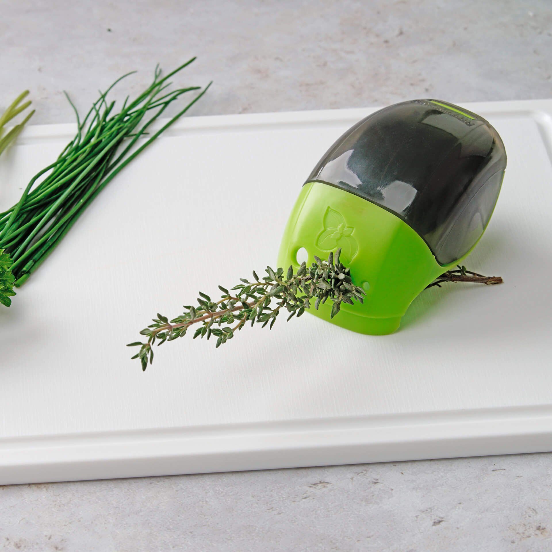 Kräuterroller mit Abstreifer