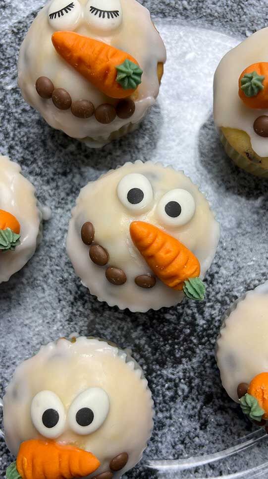 Schneemann-Muffins Rezept für Weihnachten | Fackelmann