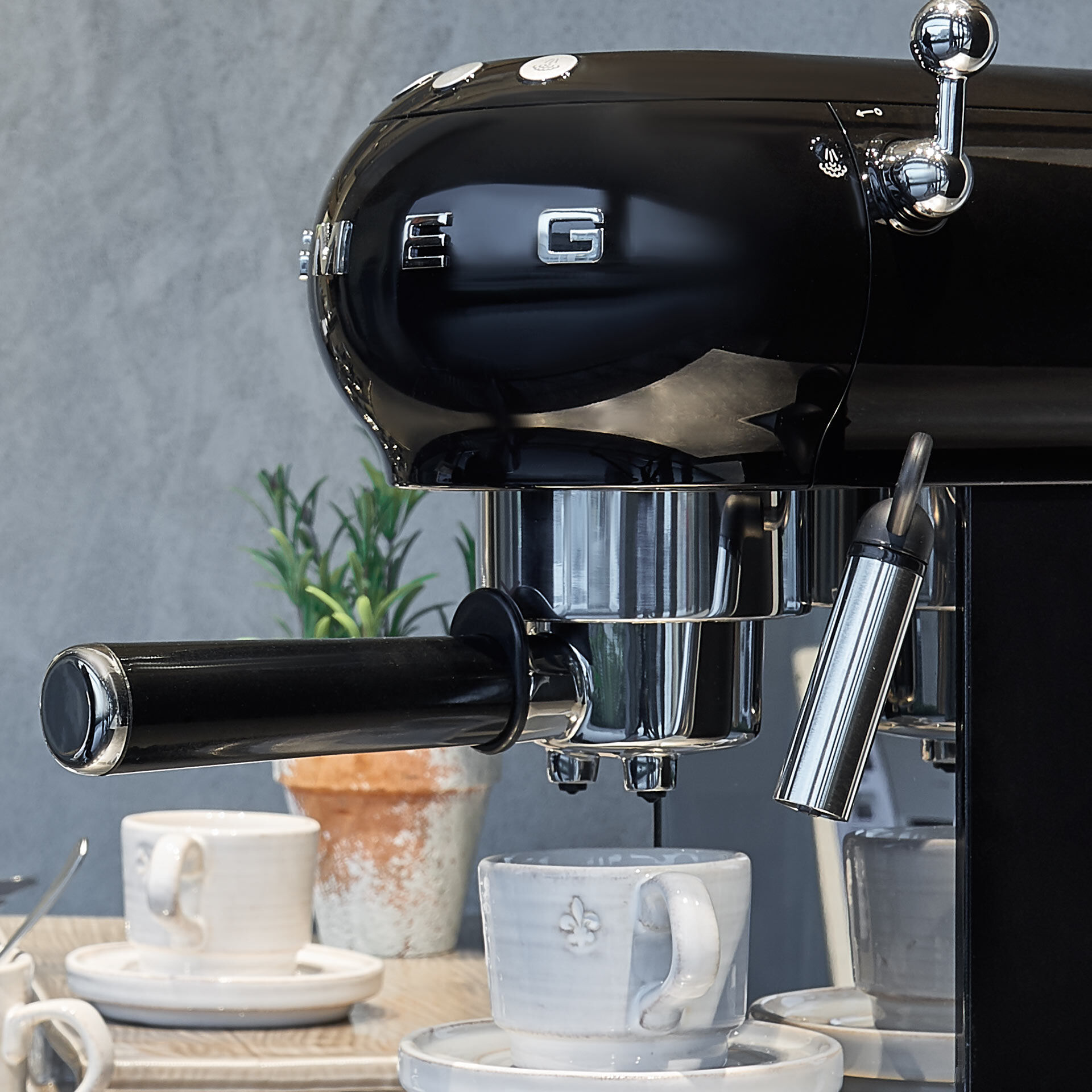 Espresso-Kaffeemaschine schwarz