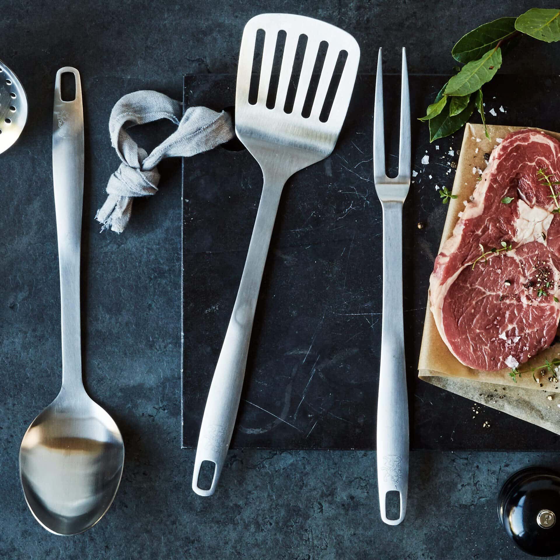 Pfannenwender mit Schlitzen Satin, 32cm, Edelstahl