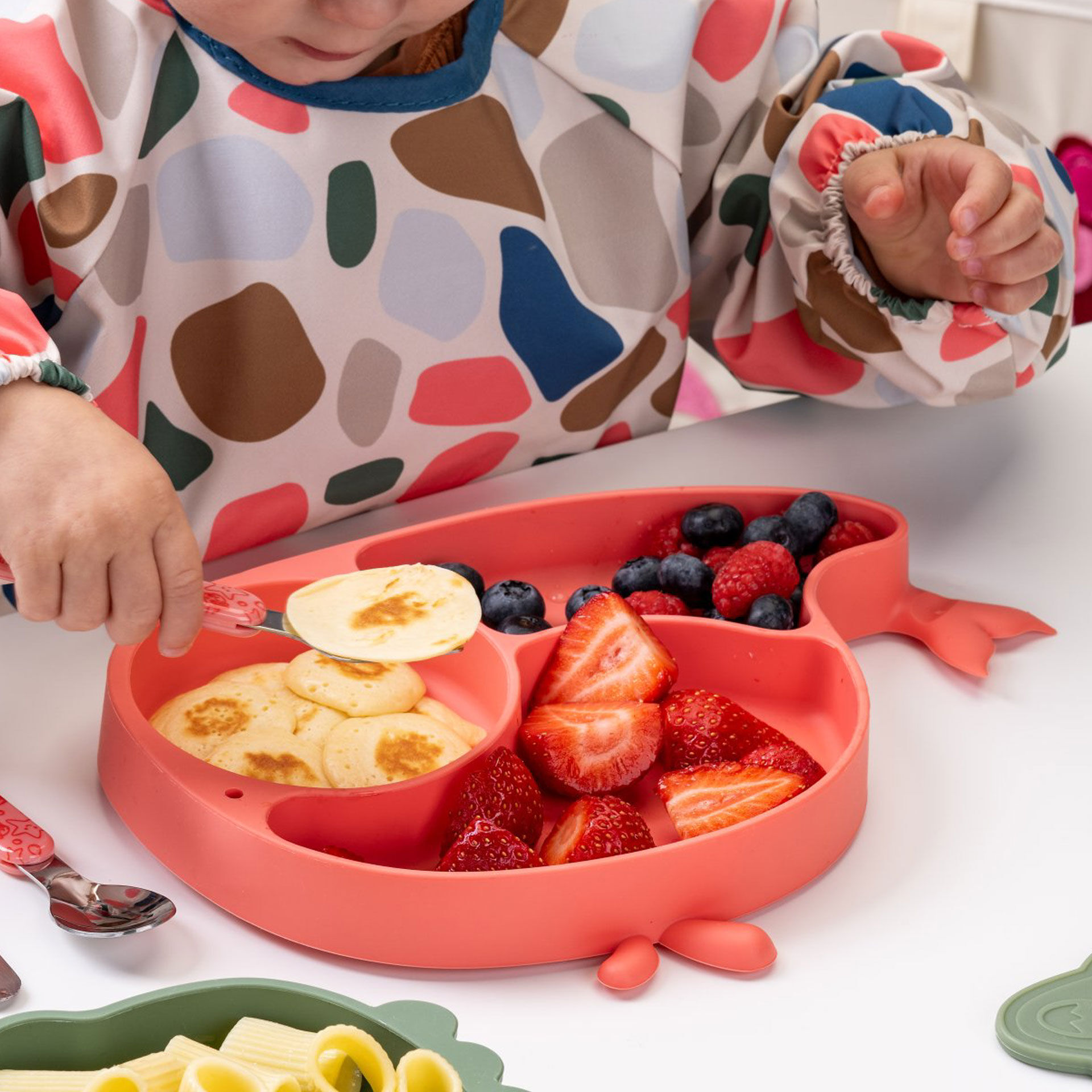 Teller mit Saugnapf Mini Cooking, Wal, unterteilt, Silikon