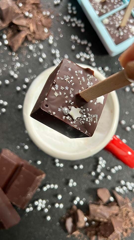 Heiße Schokolade am Stiel