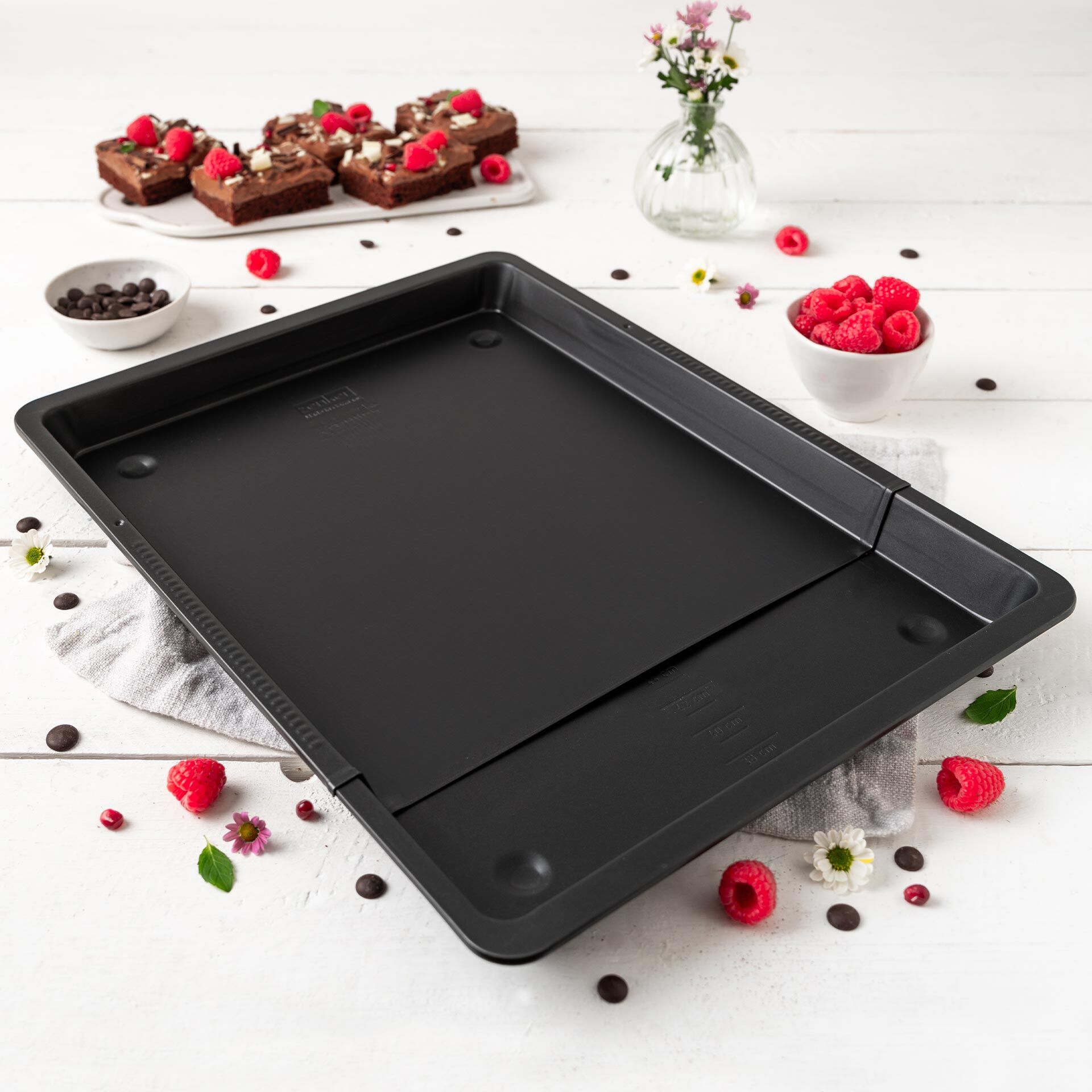 Backblech ausziehbar Perfect Black+, 37-52cm, hoch