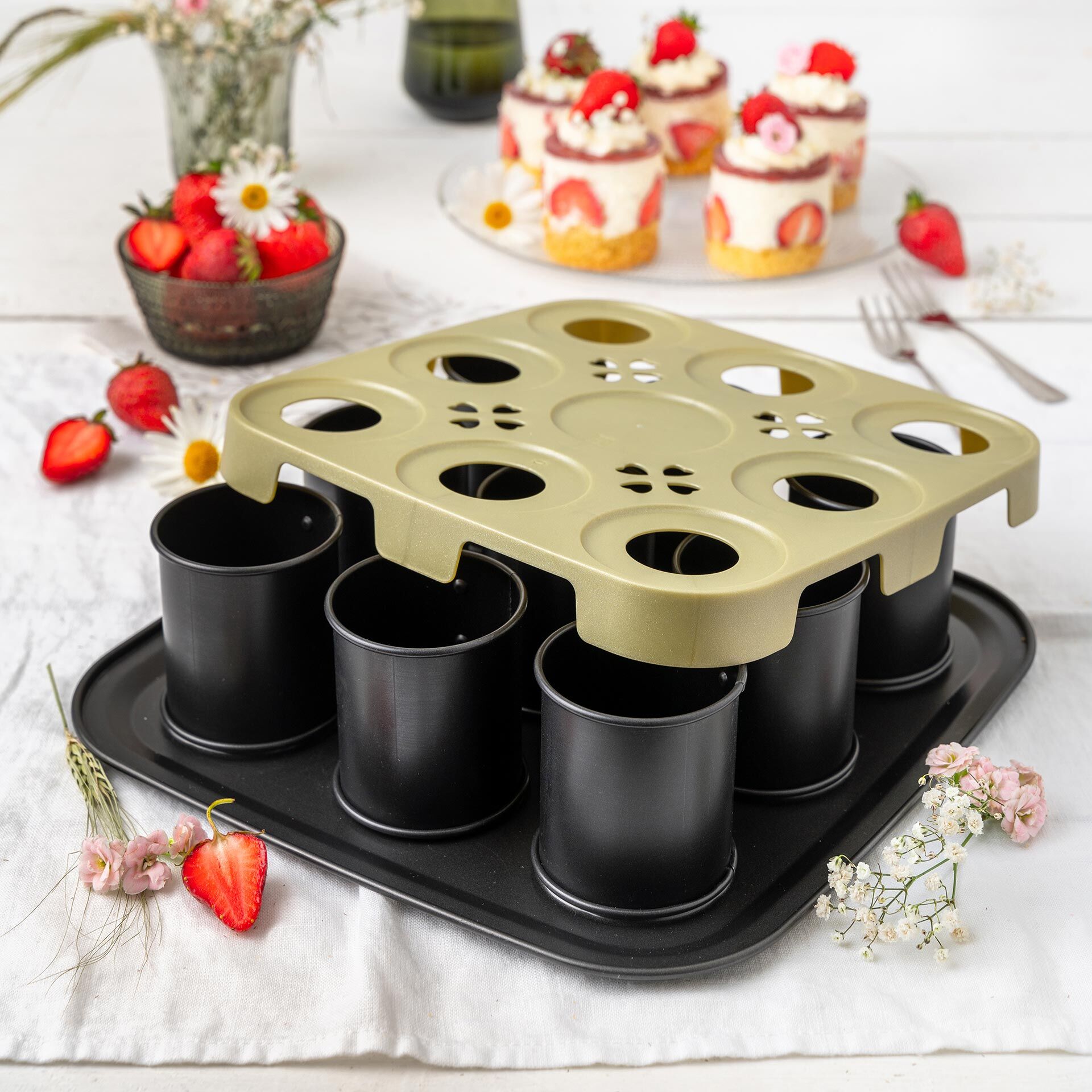 Mini Törtchen Backblech mit Törtchenretter, 9er