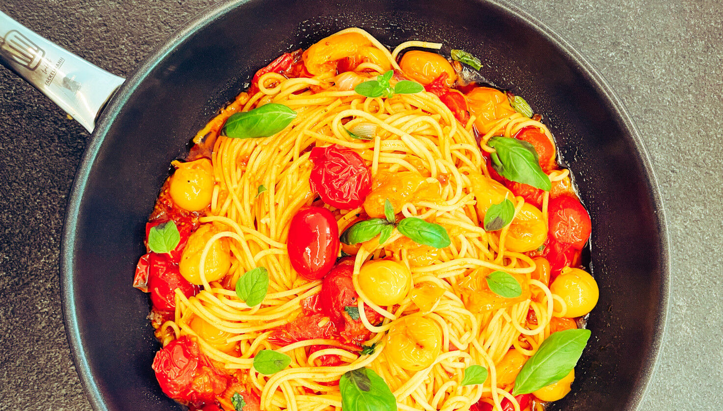 Spaghetti mit Tomatensoße 