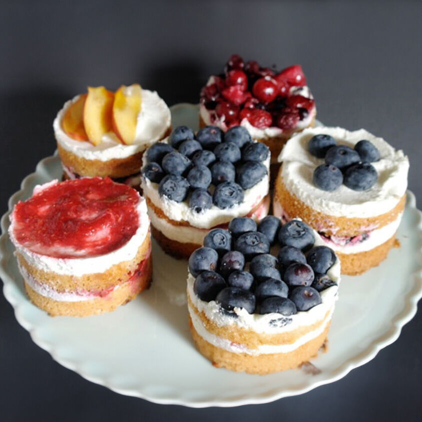 Sommerliche BiskuitTörtchen Fackelmann