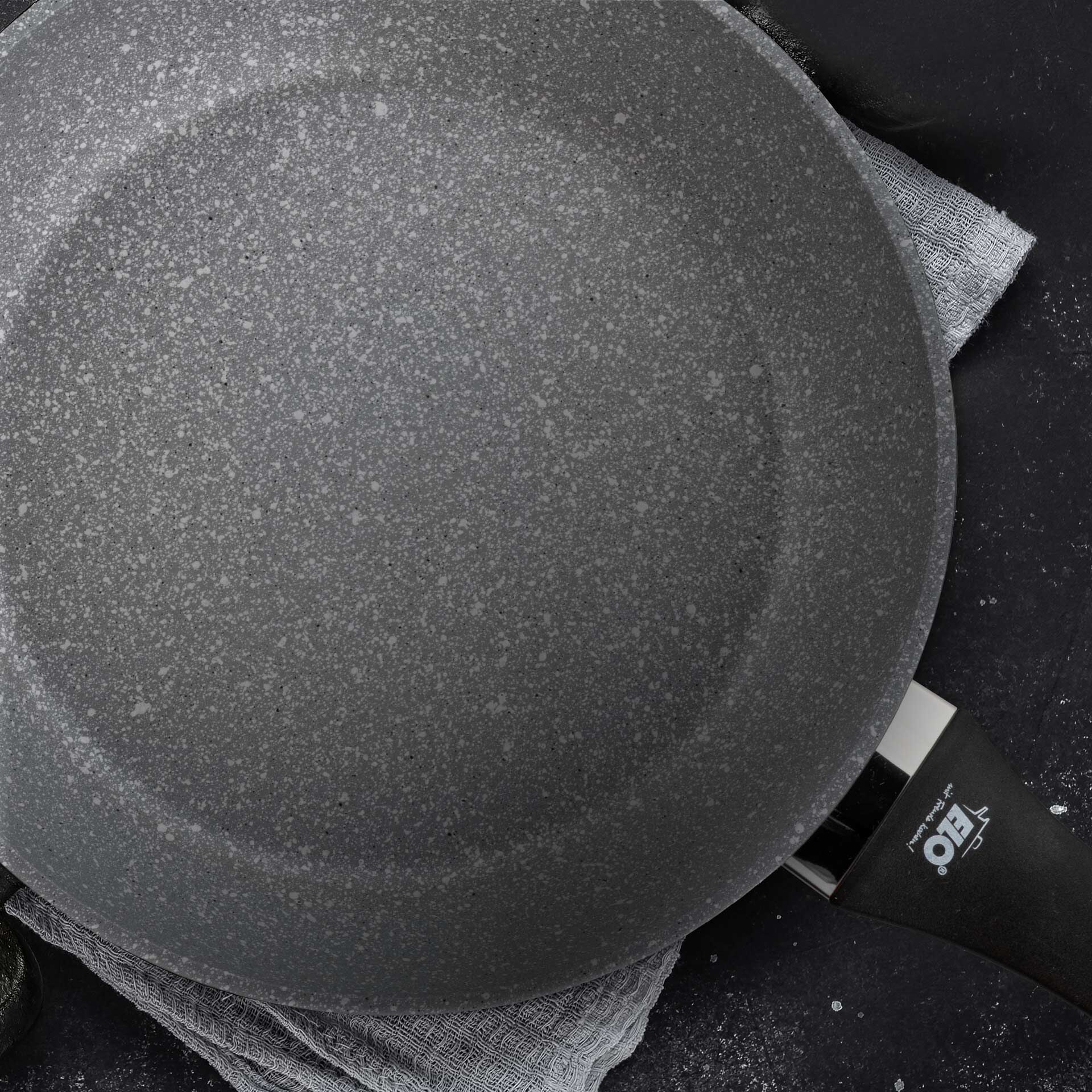 Bratpfanne Basalt inkl. Pfannenschutz, Ø24cm