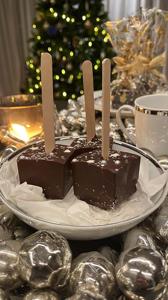 Heiße Schokolade am Stiel