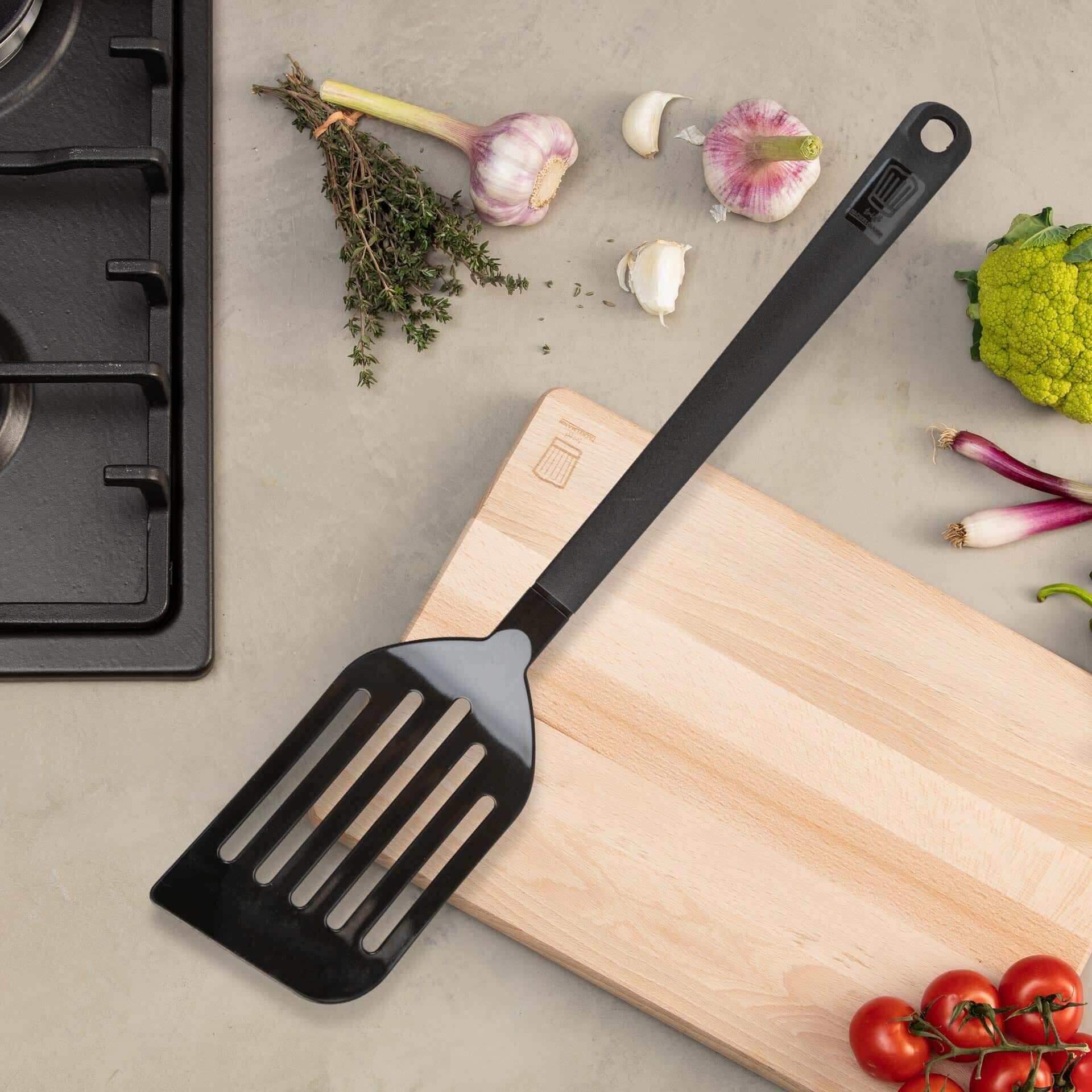 Pfannenwender mit Schlitzen, 33cm