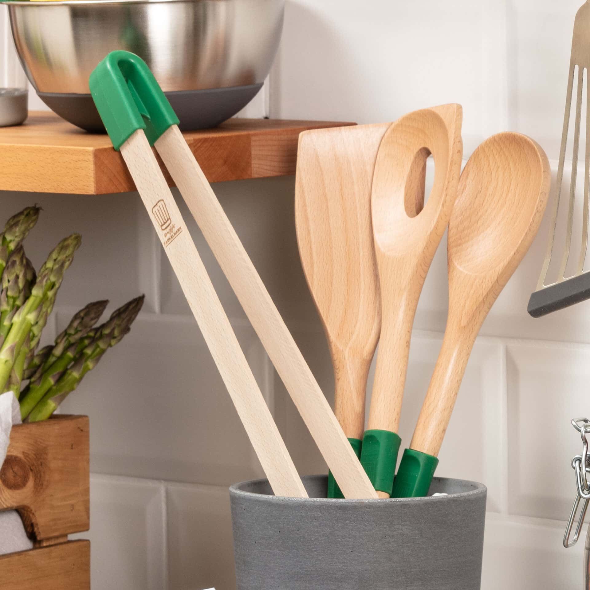 Grillzange Wien, Buche