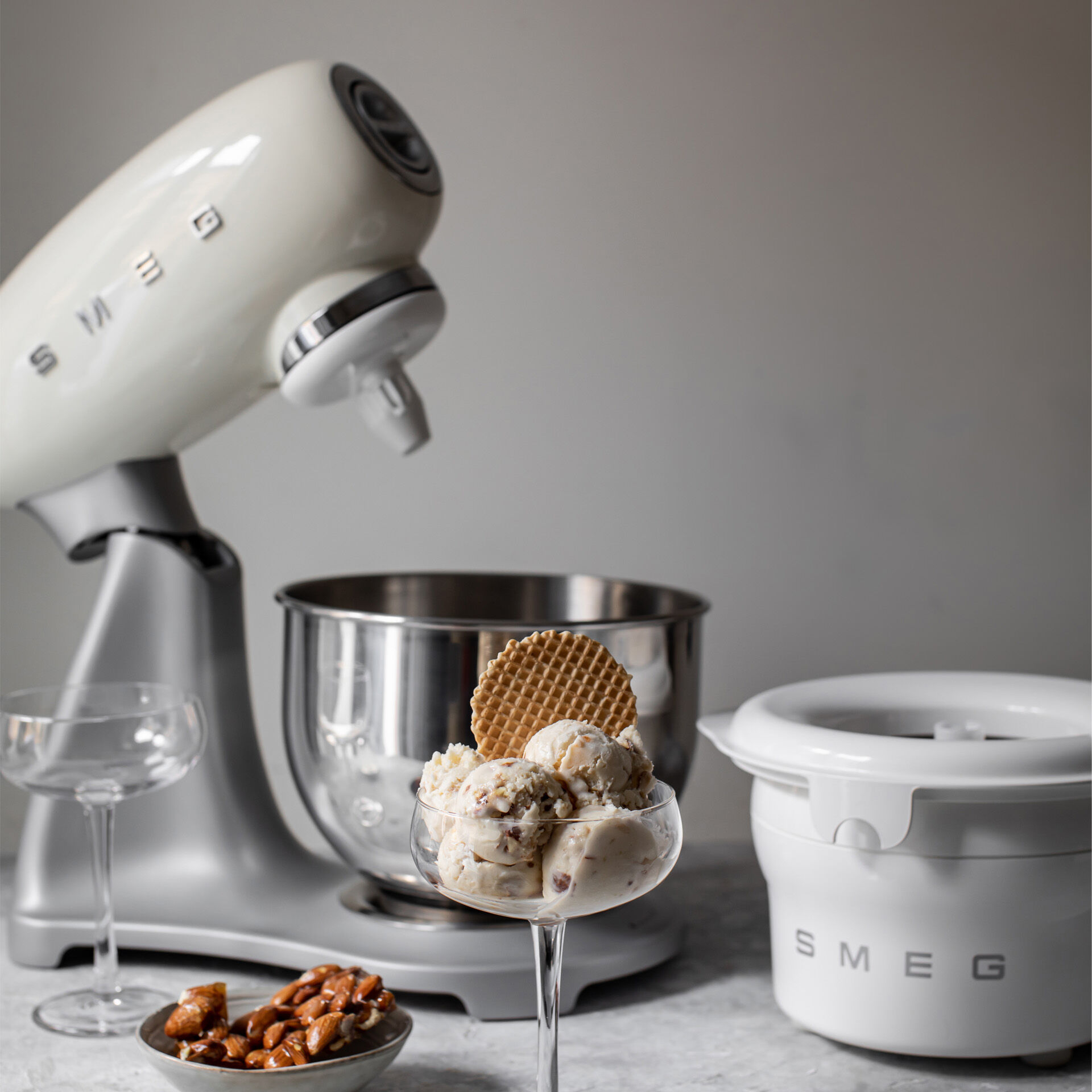 Küchenmaschine Creme