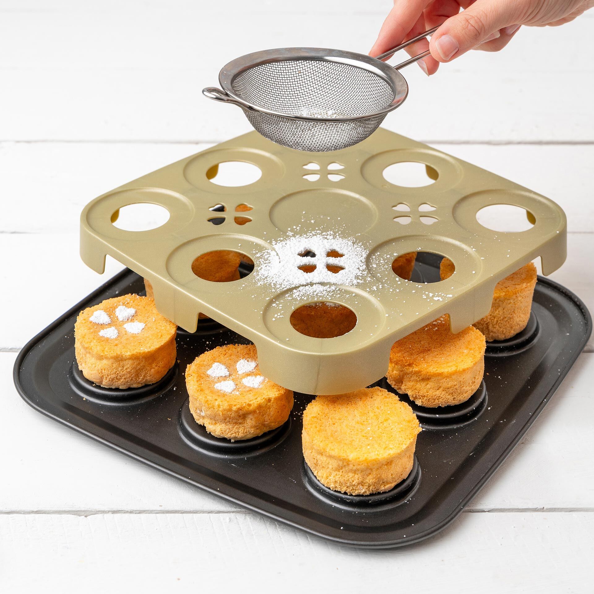 Mini Törtchen Backblech mit Törtchenretter, 9er