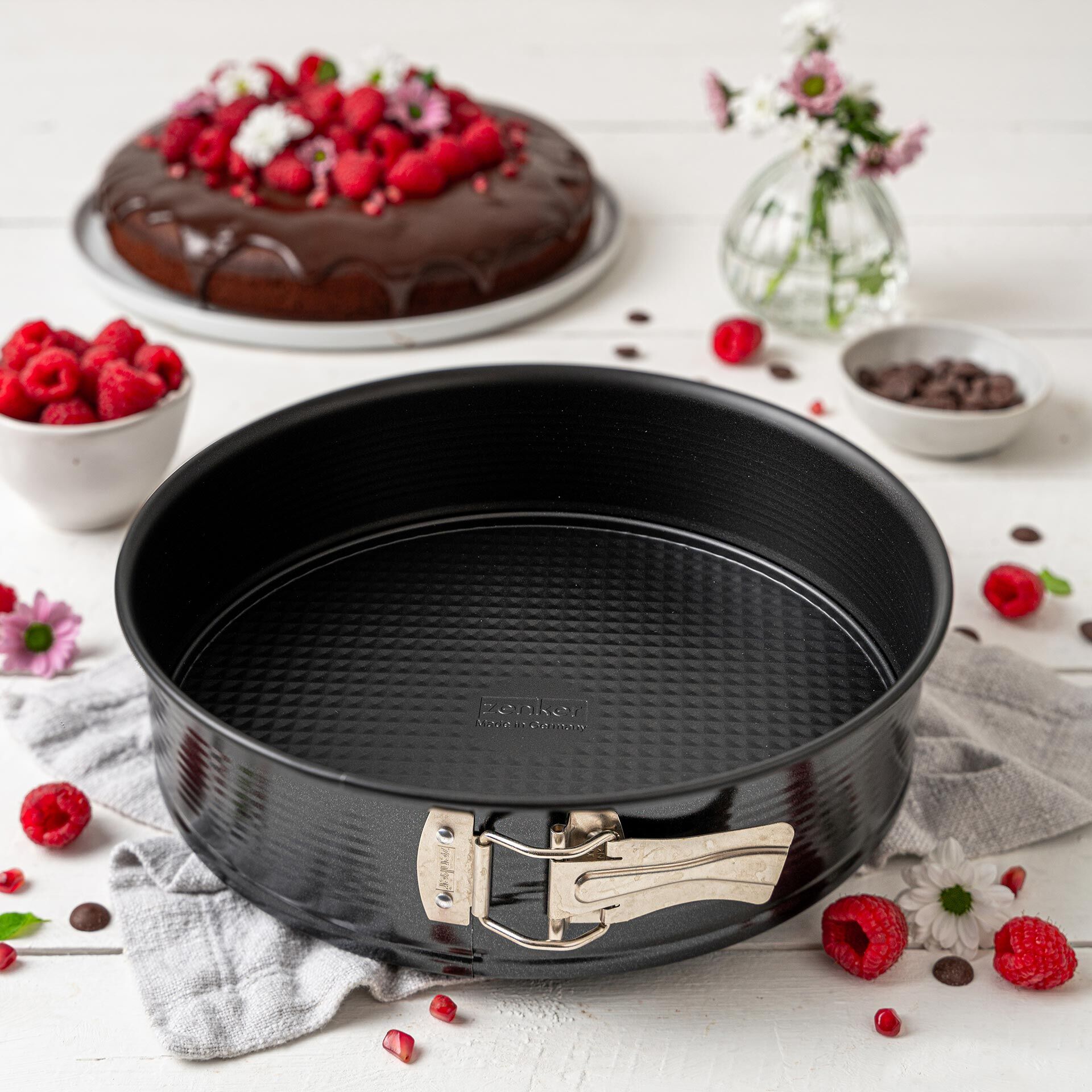 Springform mit Flachboden Perfect Black+, Ø26cm