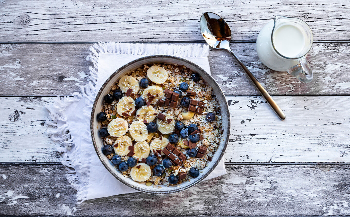 Schoko-Porridge mit Banane & Kokos Schoko-Porridge mit Banane & Kokos