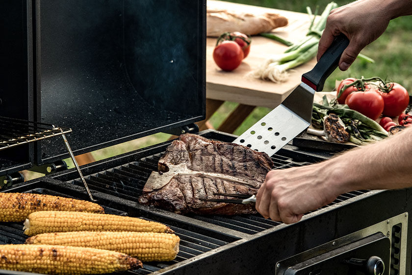 Gasgrill reinigen und pflegen ist essenziell für ein gutes Grillerlebnis Gasgrill reinigen und pflegen ist essenziell für ein gutes Grillerlebnis