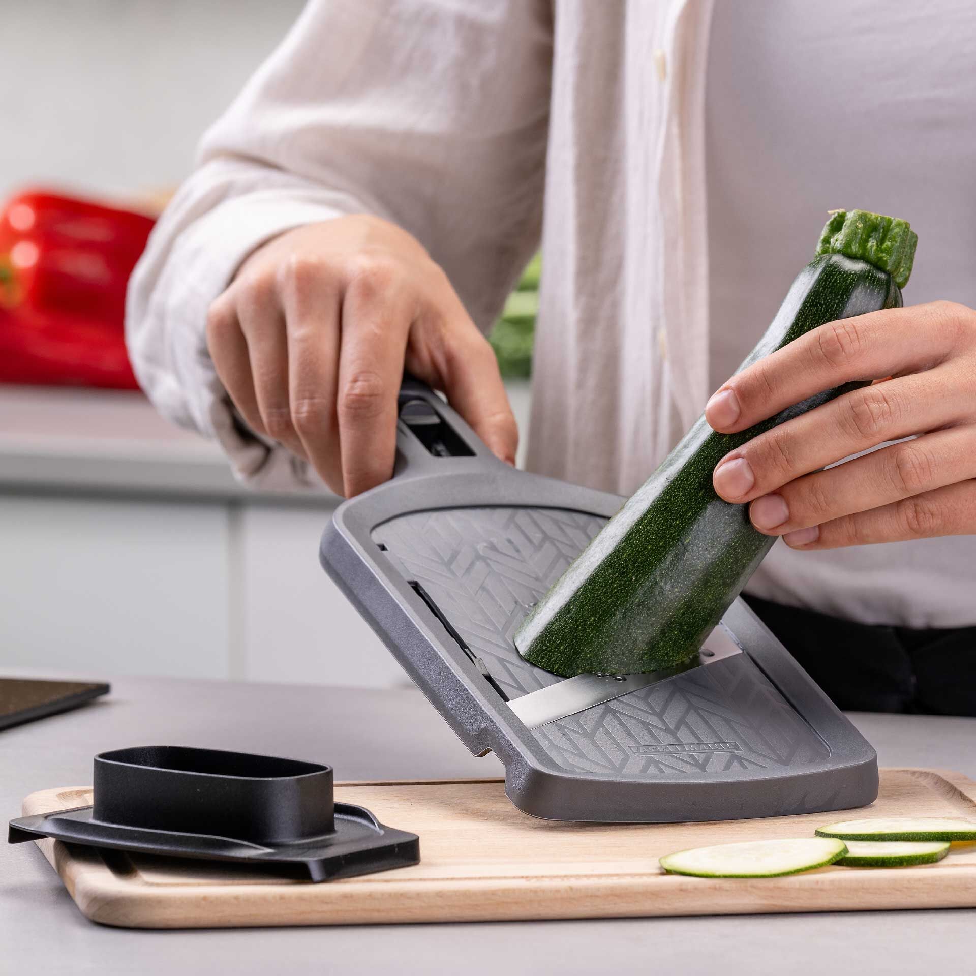 Gemüsehobel mit abnehmbaren Aufsatz Statement, grau