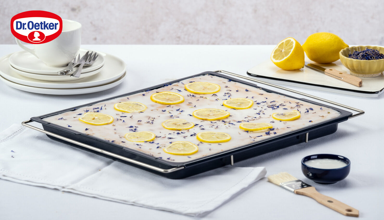 Zitronen-Blechkuchen Zitronen-Blechkuchen