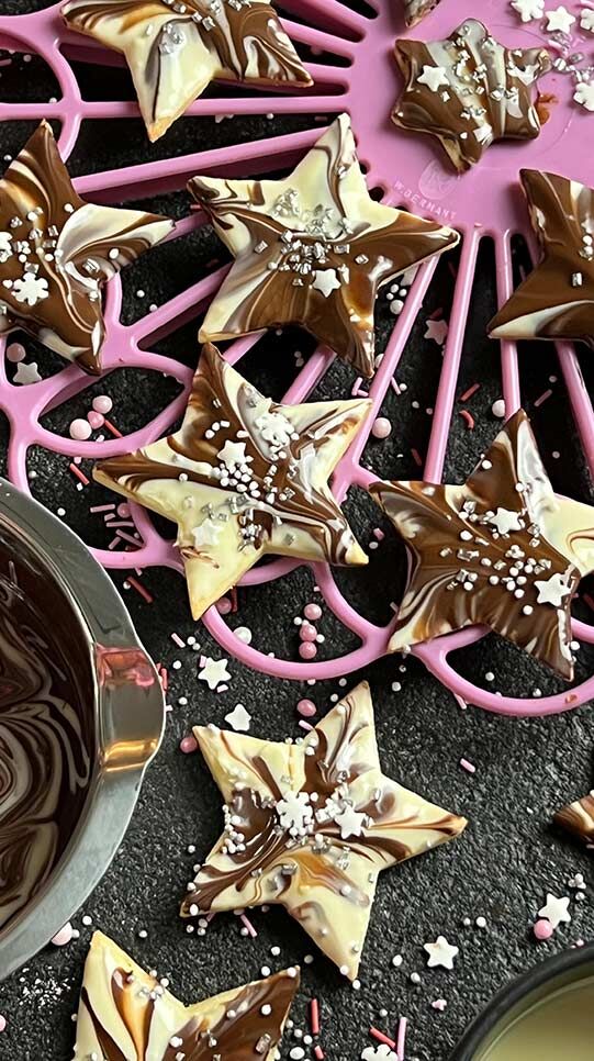 Marmorierte Schoko-Sterne