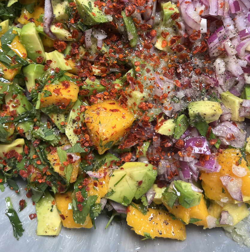 Avocado-Mango-Salat