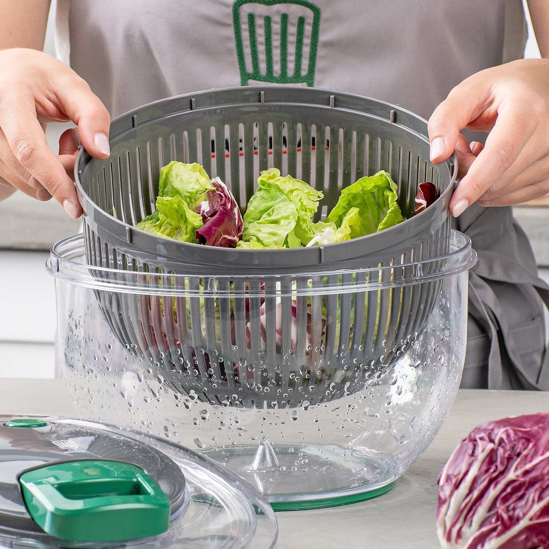 Salatschleuder mit Stopp-Taste