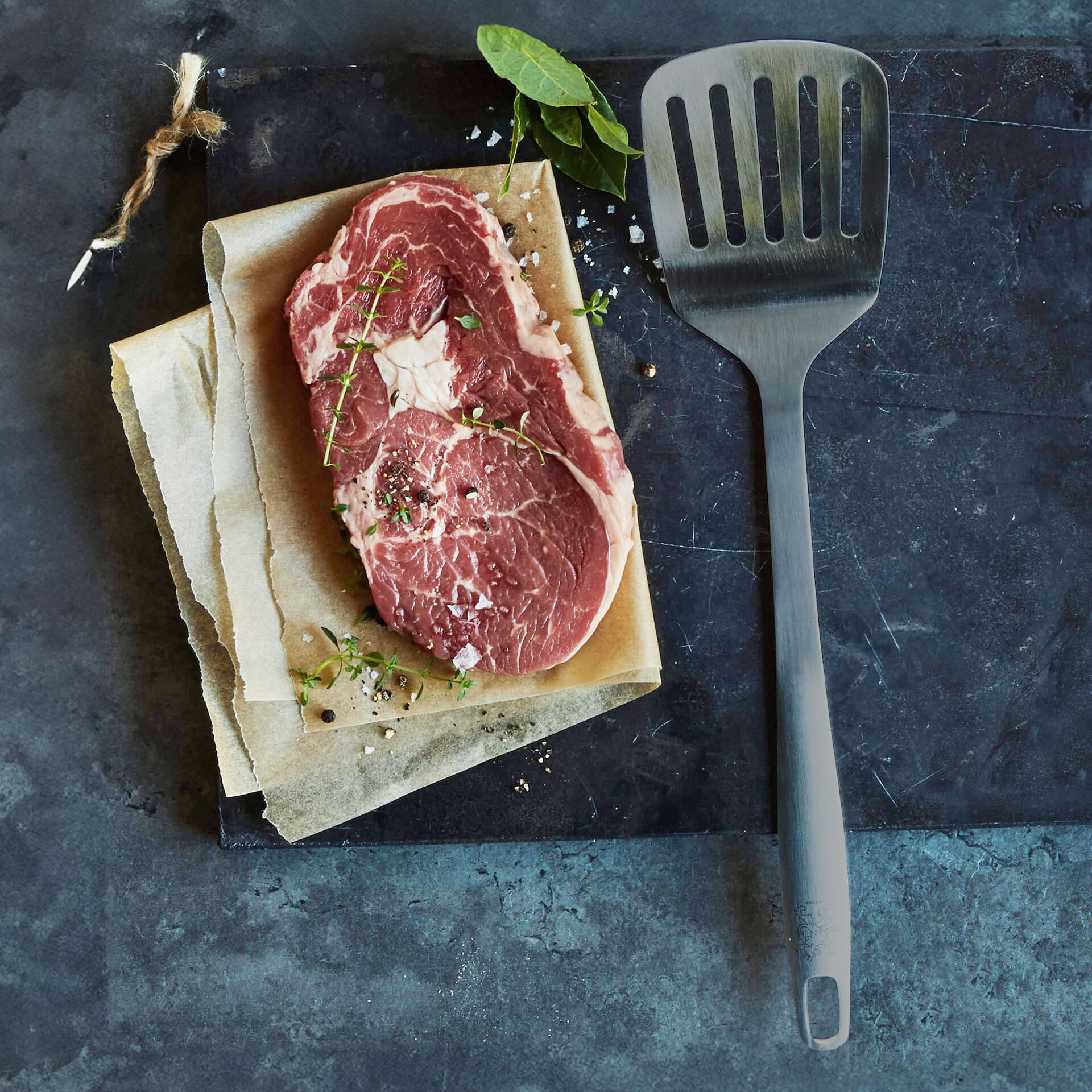 Pfannenwender mit Schlitzen Satin, schwarz, Edelstahl