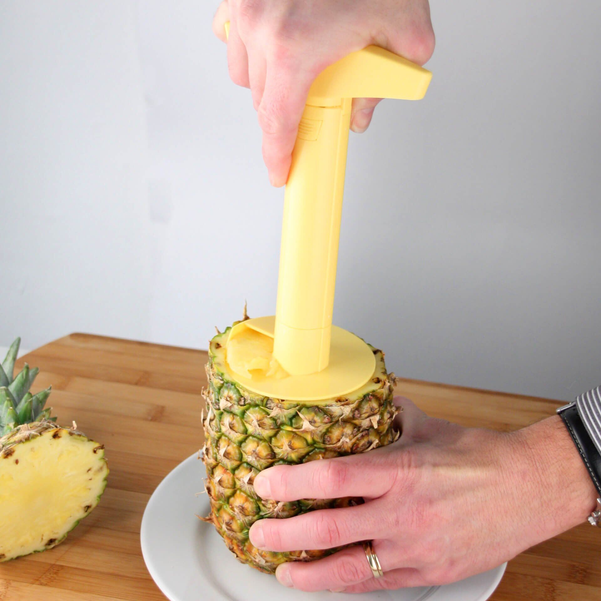 Ananasschneider