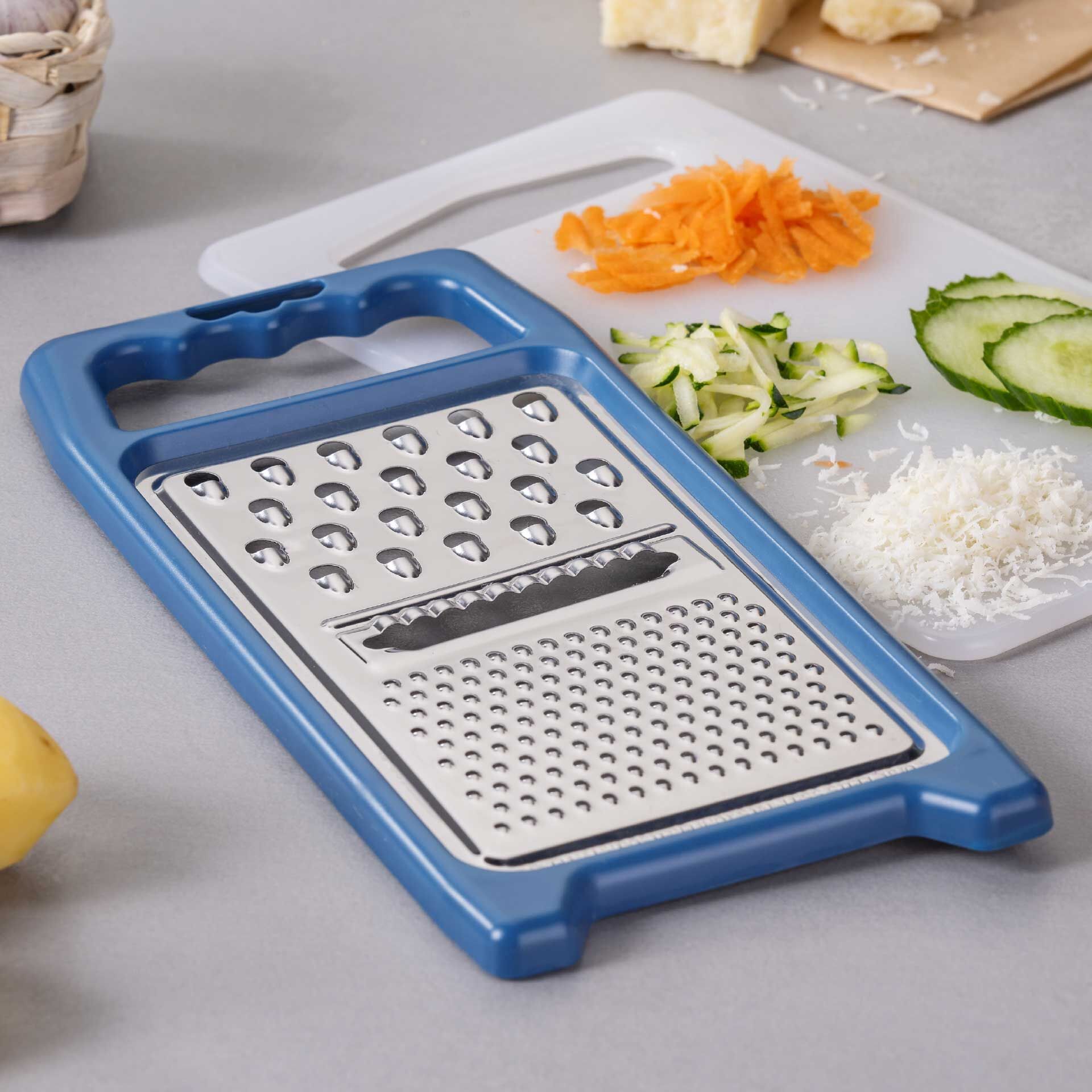 Universalreibe Essential, blau