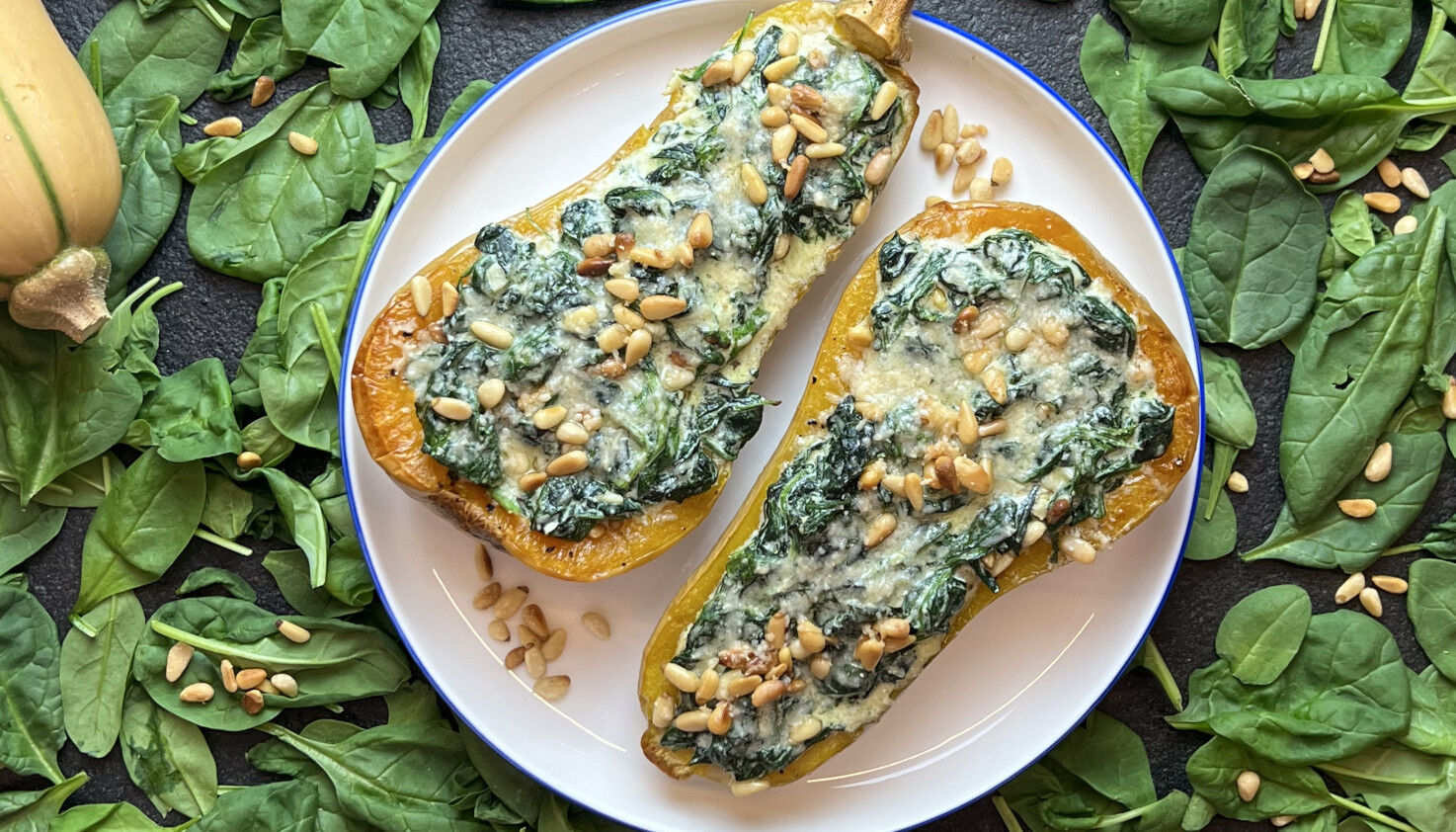 Gefüllter Butternut-Kürbis Gefüllter Butternut-Kürbis