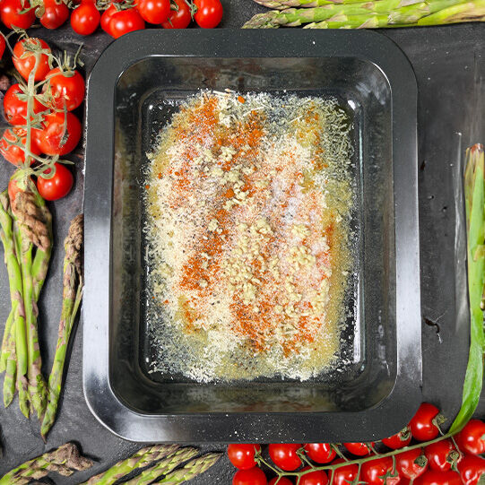Grüner Spargel mit Parmesan