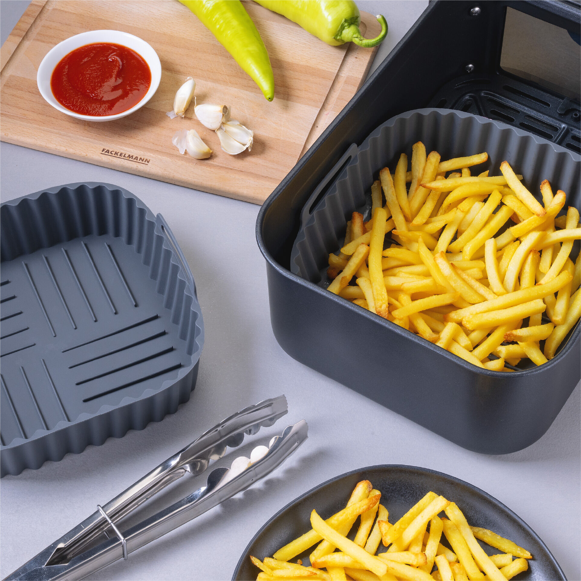 Silikonform für Heißluftfritteuse eckig, 19x19x5cm