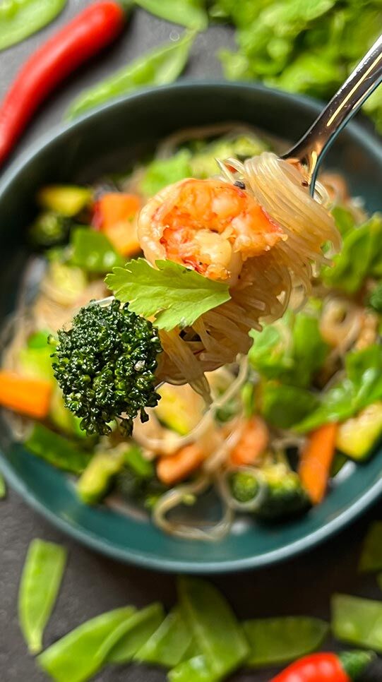 Wokgemüse mit Glasnudeln & Shrimps