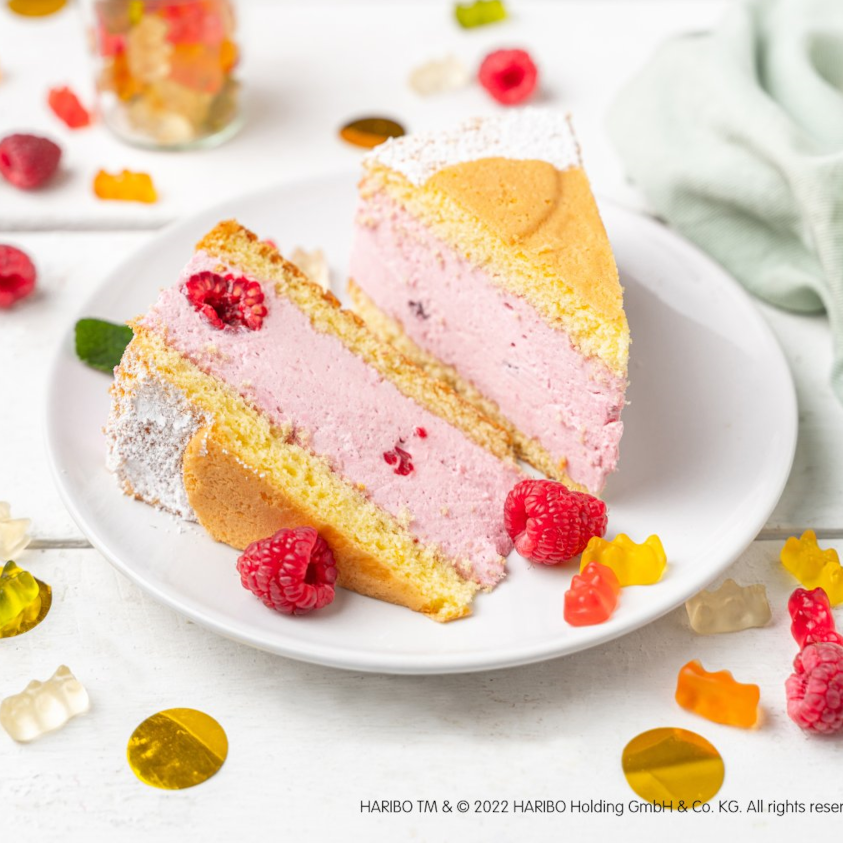 Käsesahnetorte mit Himbeeren