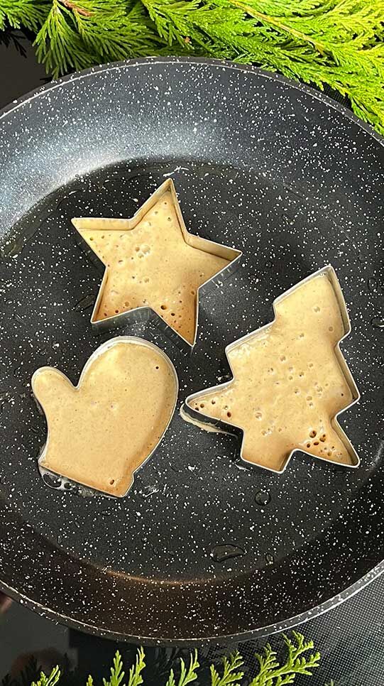 Weihnachtliche Pancakes