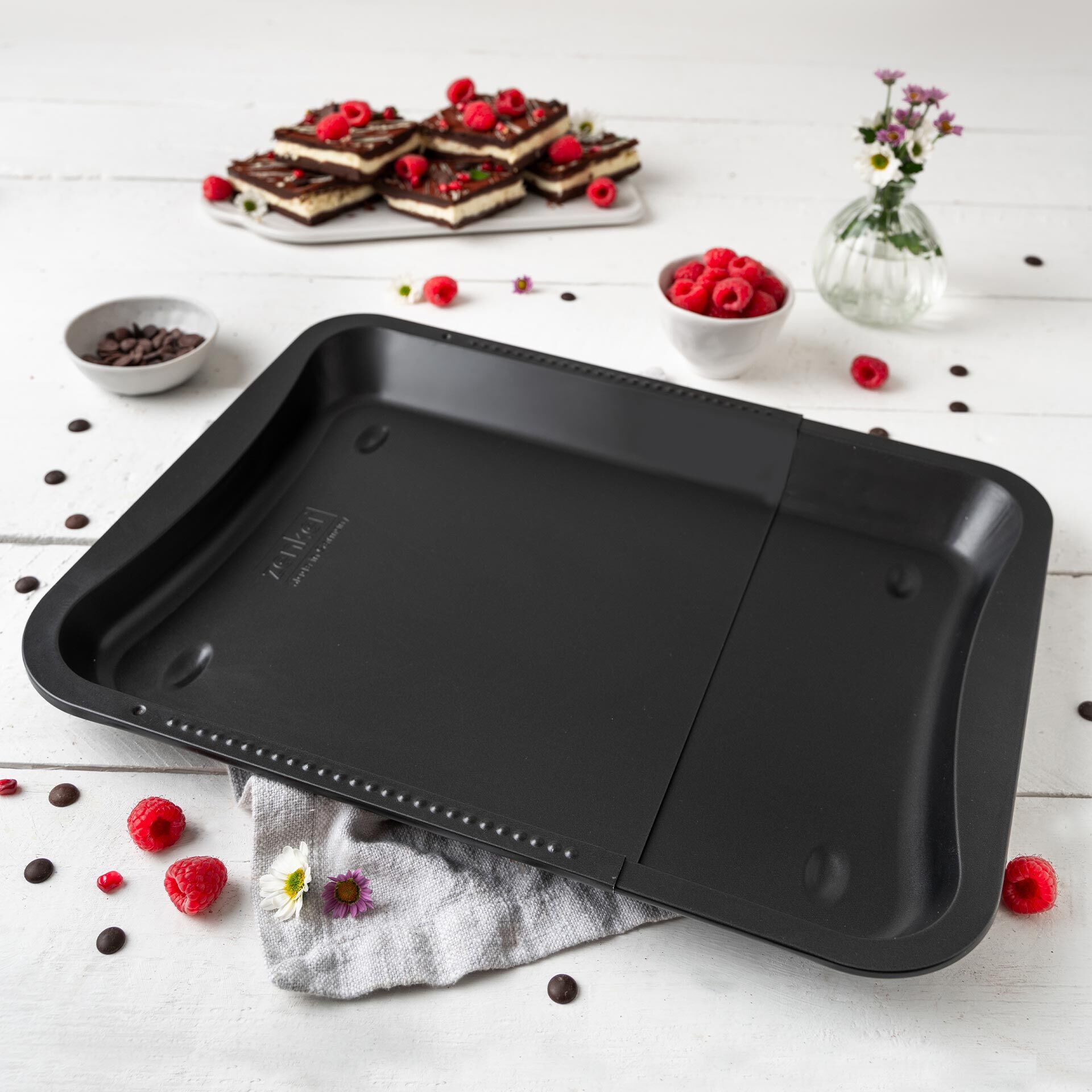 Backblech ausziehbar Perfect Black+, 34,5-52cm